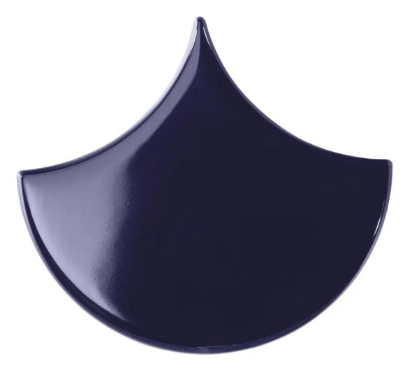 Faïence Bleu foncé Écaille 
13,5x15 cm - ép. 10 mm